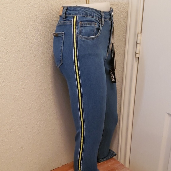 Iris High Rise Skinny Jeans - Picture 3 of 8